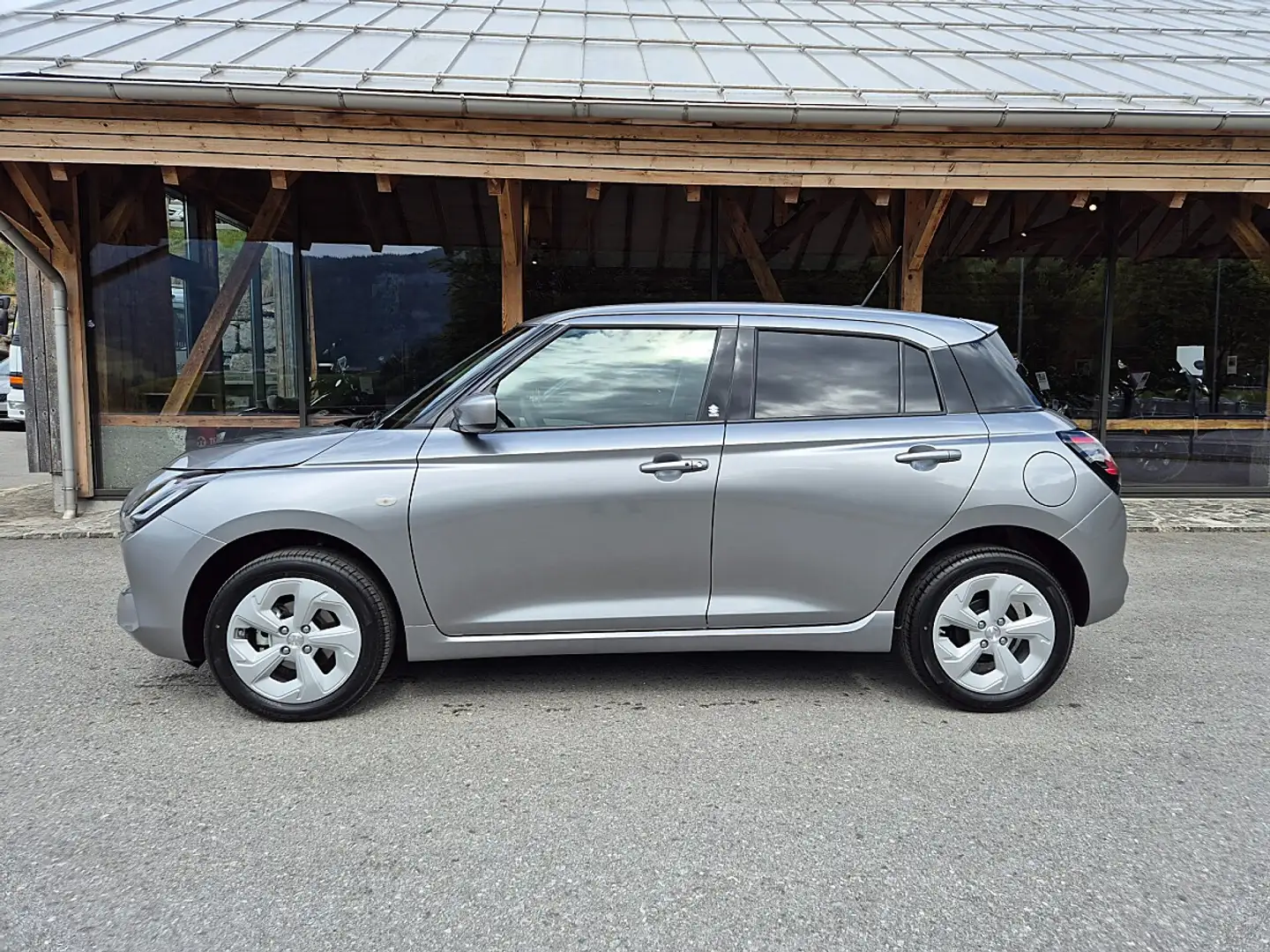 Suzuki Swift 1,2 Hybrid Allgrip Shine Silber - 2
