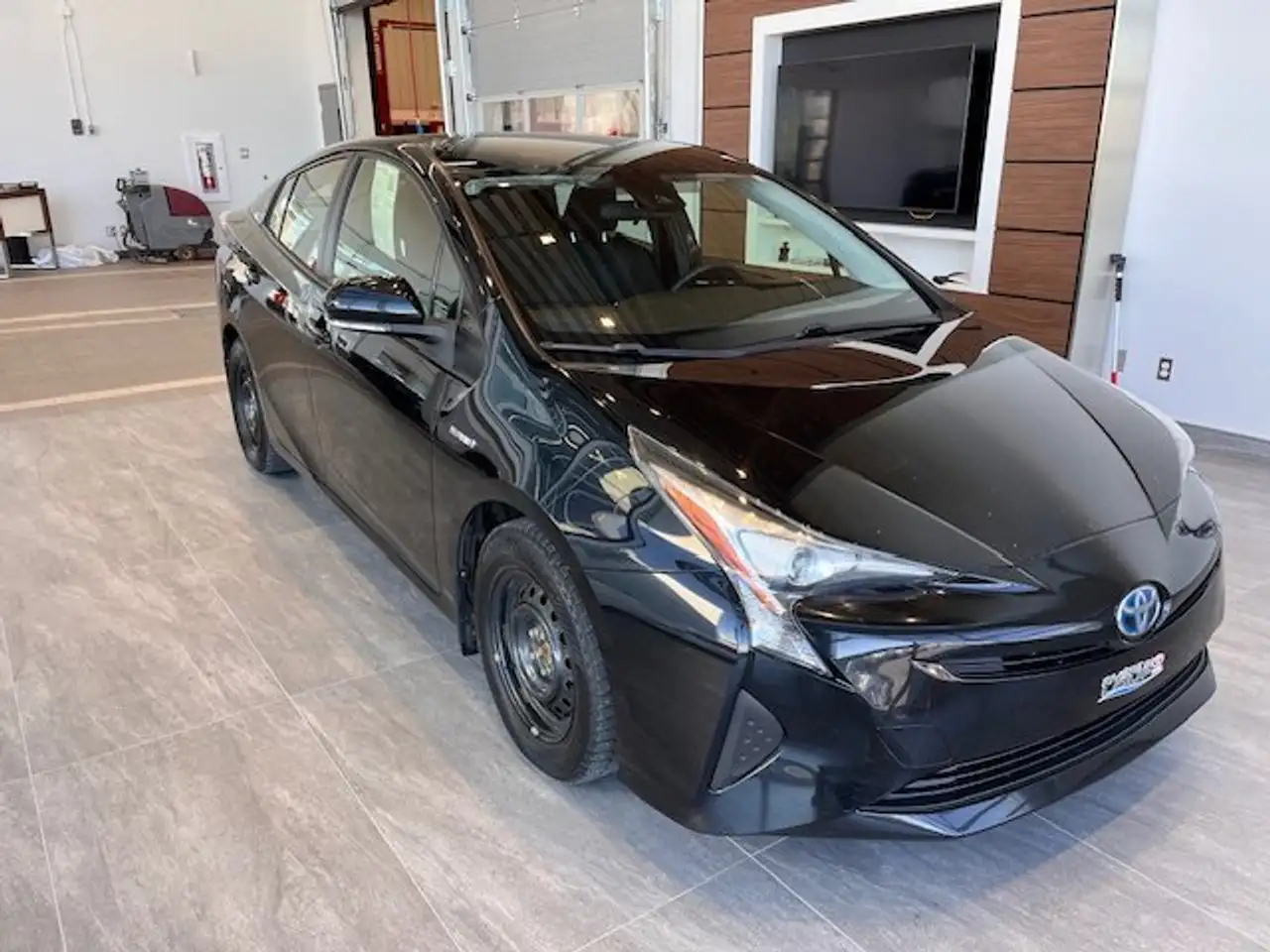 Toyota Prius снимка Toyota Prius