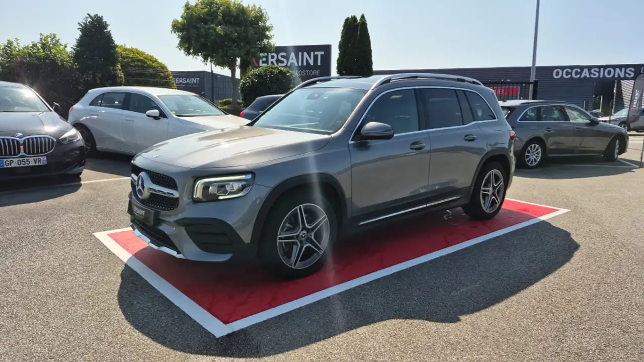 Mercedes-Benz GLB 200