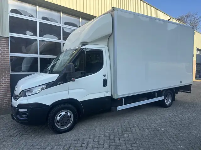 Iveco Daily 35C18V 3.0 Bakwagen Airco,Cruise,Trekhaak,3 peroon