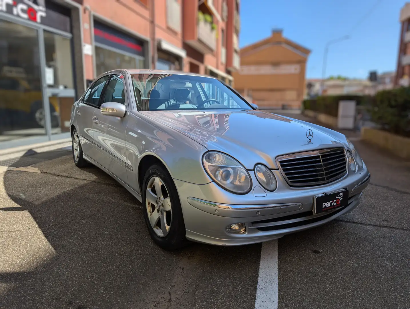 Mercedes-Benz E 320 W211 Berlina V6 Avantgarde 4matic + GPL Argento - 1