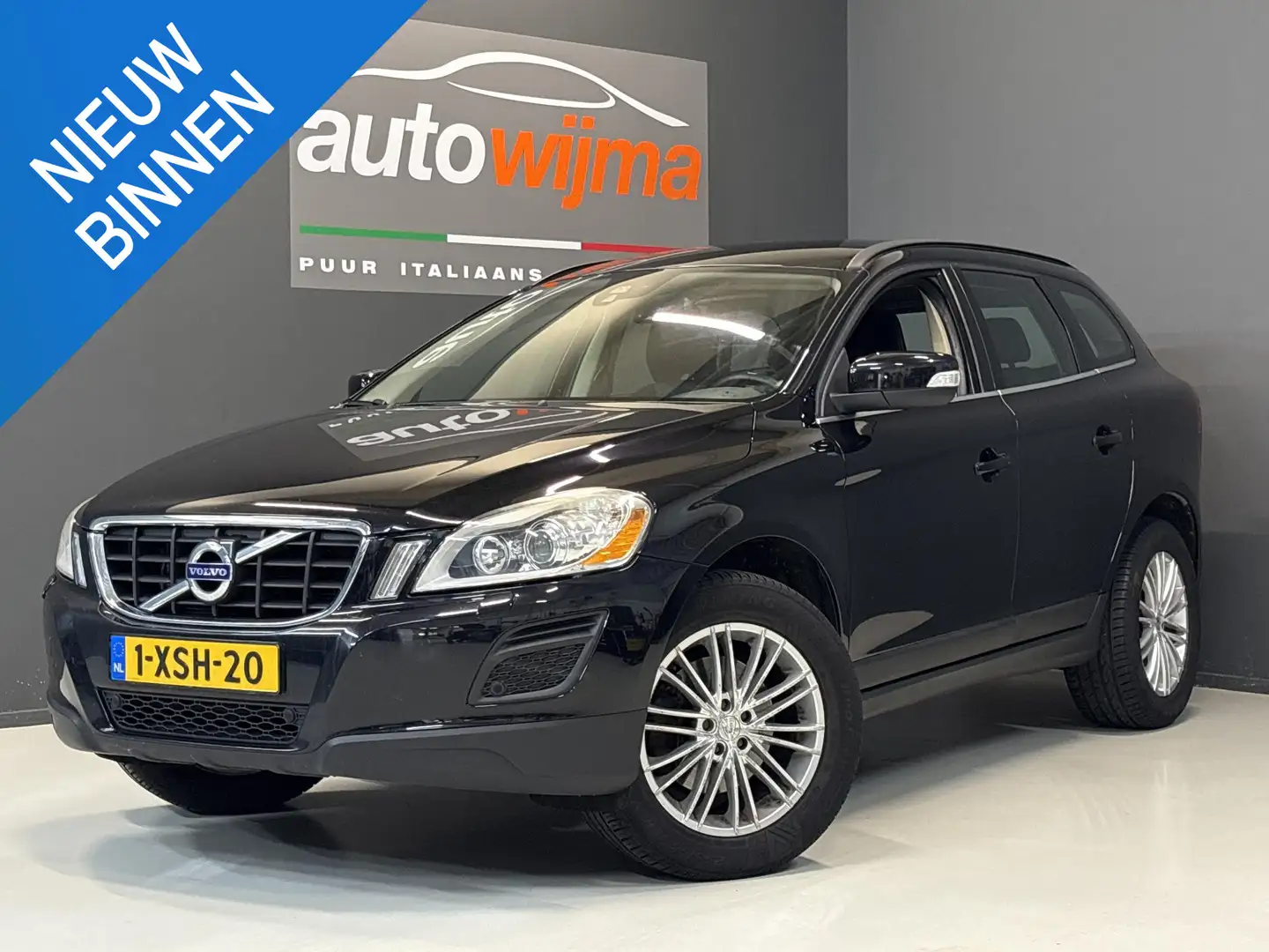 Volvo XC60 2.0 D3 Summum Afneembare Trekhaak Zwart - 1
