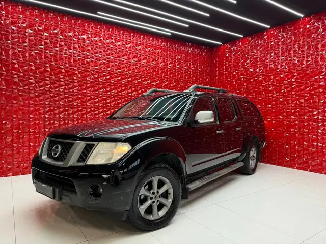 Nissan Navara 3.0 V6 dci d.cab UNICO PROPRIETARIO GANCIO TRAINO
