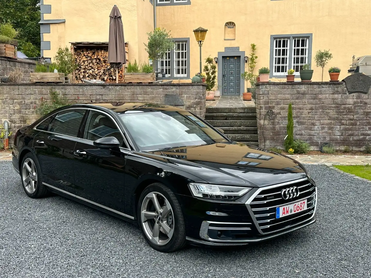 Audi A8 55 TFSI Lang B&O Massage Allradlenkung 360° Schwarz - 2