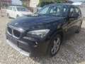 BMW X1 xDrive 18 d Schwarz - thumbnail 1