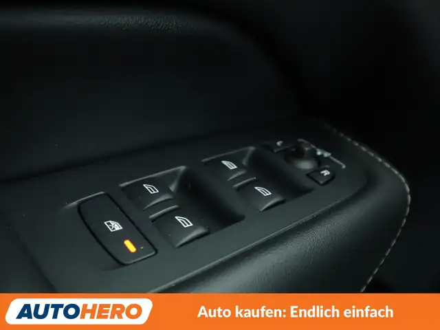 Volvo XC60 view 24