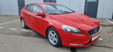 V40 D2 Momentum