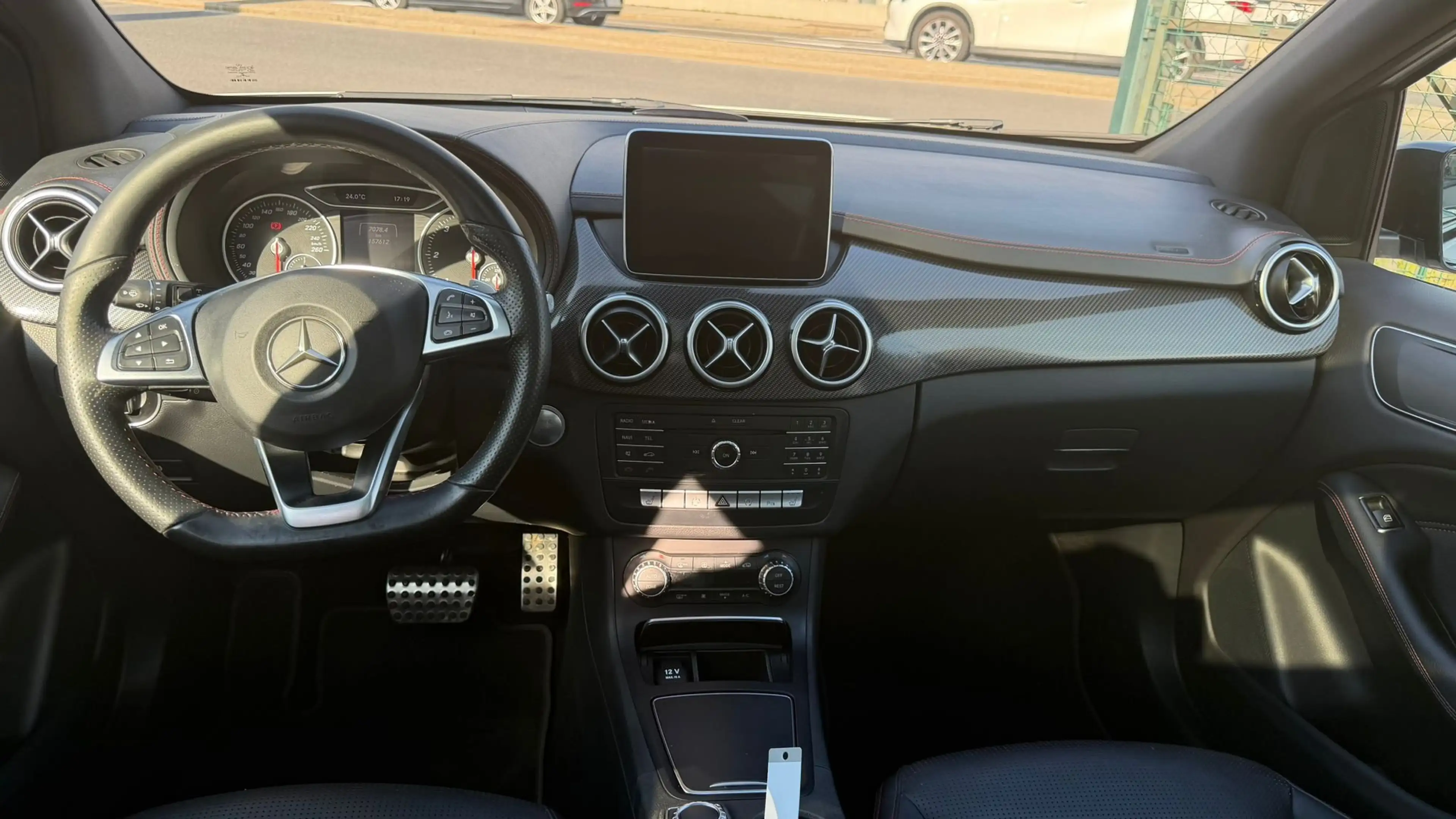 Mercedes-Benz B 220 CDI 4Matic Allrad Automatik 177PS **AMG LINE** — photo 14