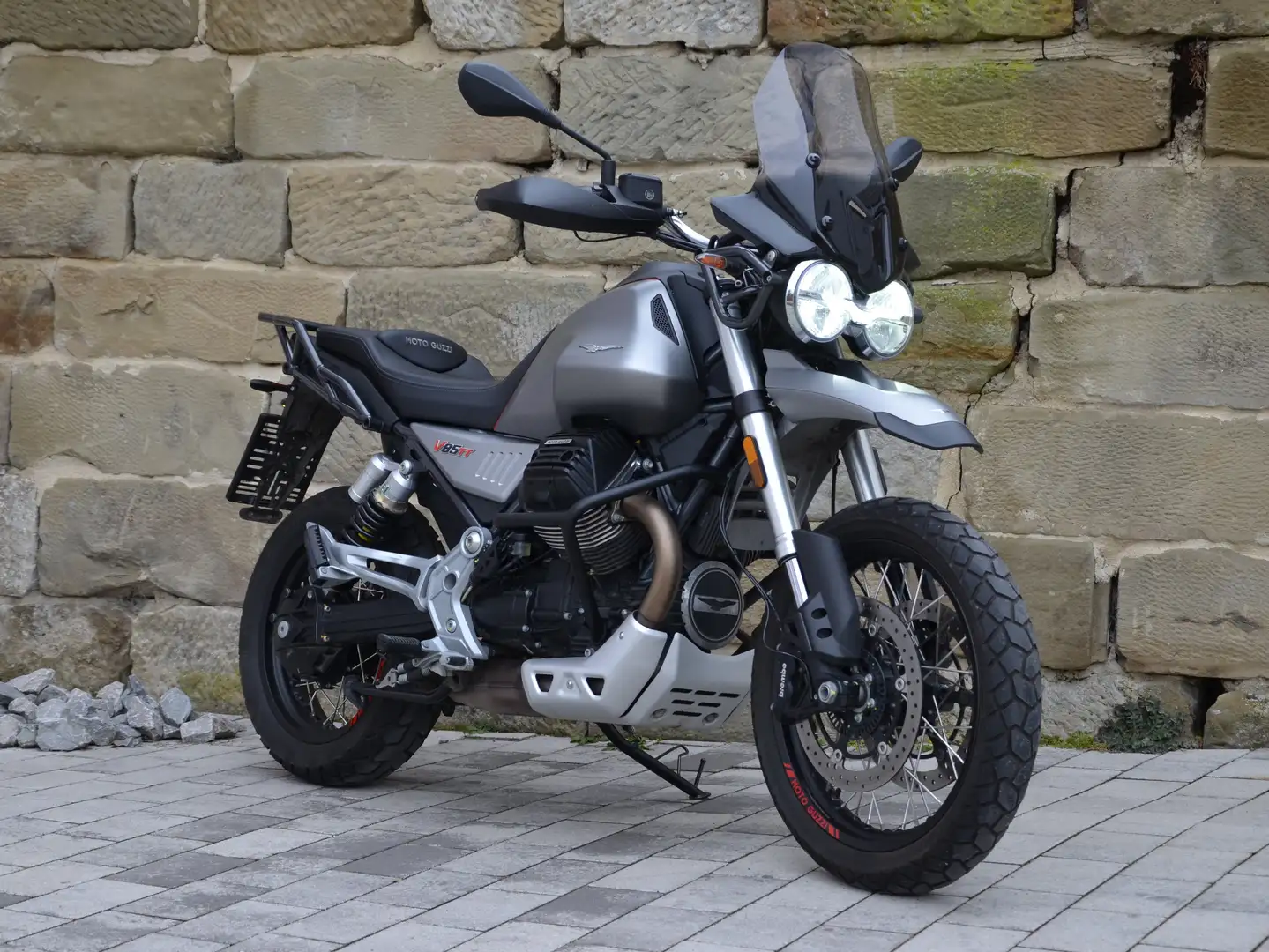 Moto Guzzi V 85 V85 TT * V 85 TT * Sportauspuff * 1. Hand  Deutsch Grijs - 1