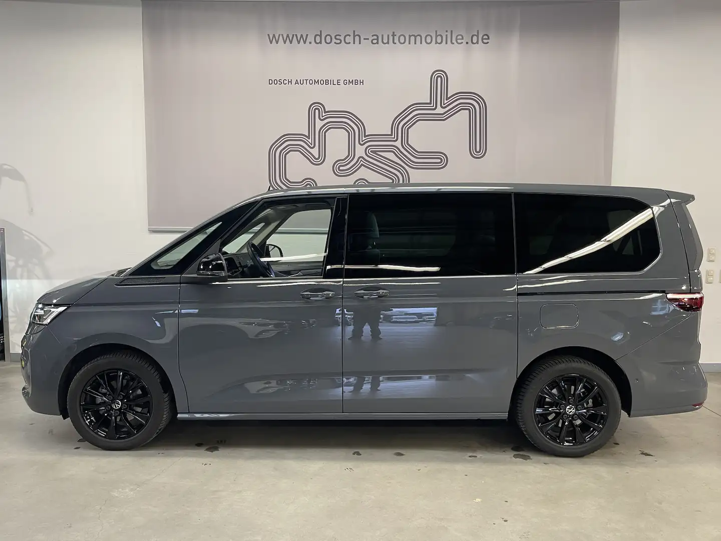 Volkswagen T7 Kastenwagen Multivan Life lang LÜ/IQ-Light/PANO/KAMERA/NAVI Gri - 1
