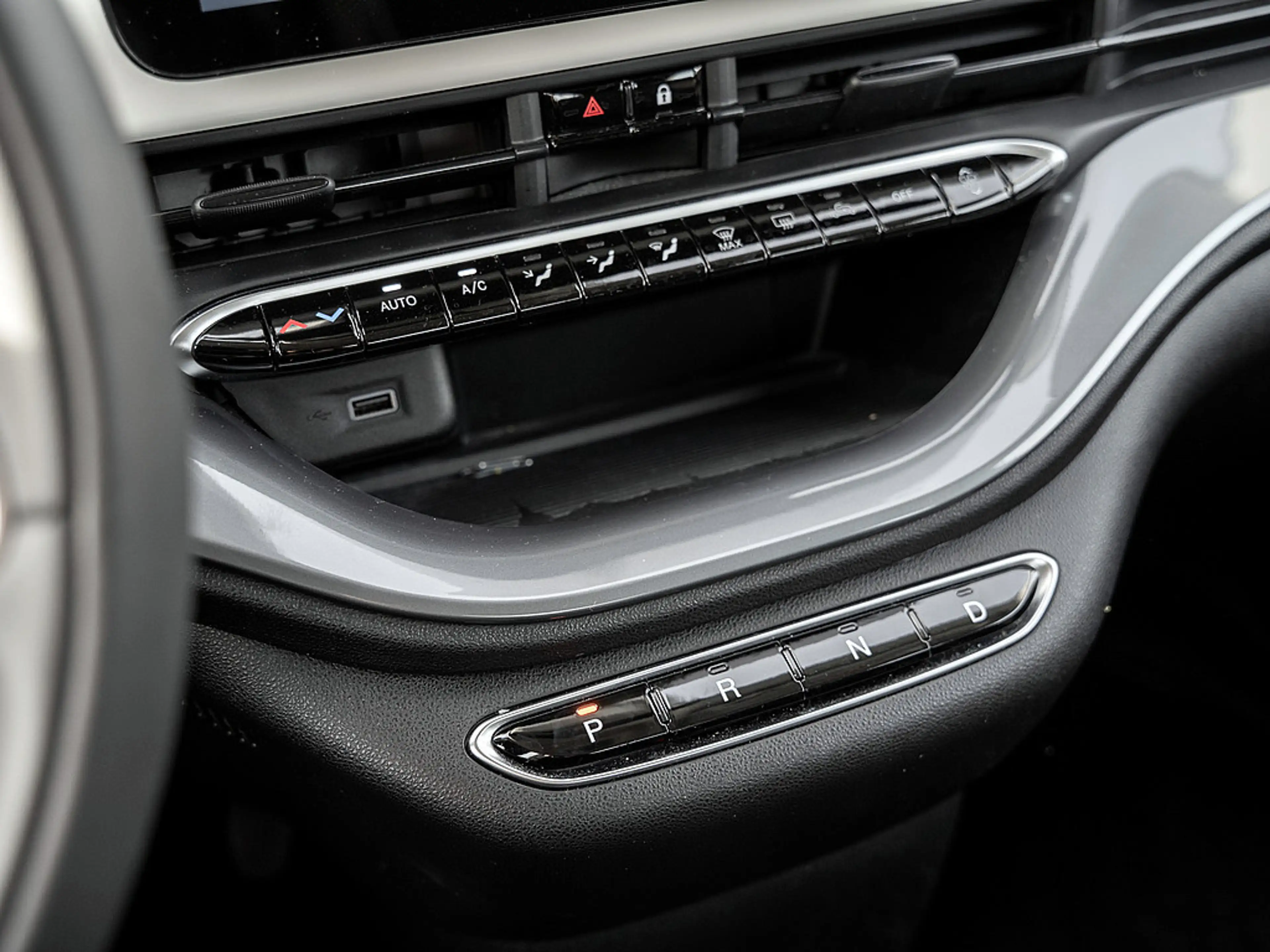 Fiat 500e Base 42kWh - CarPlay, Klimaautomatik, uv — photo 9