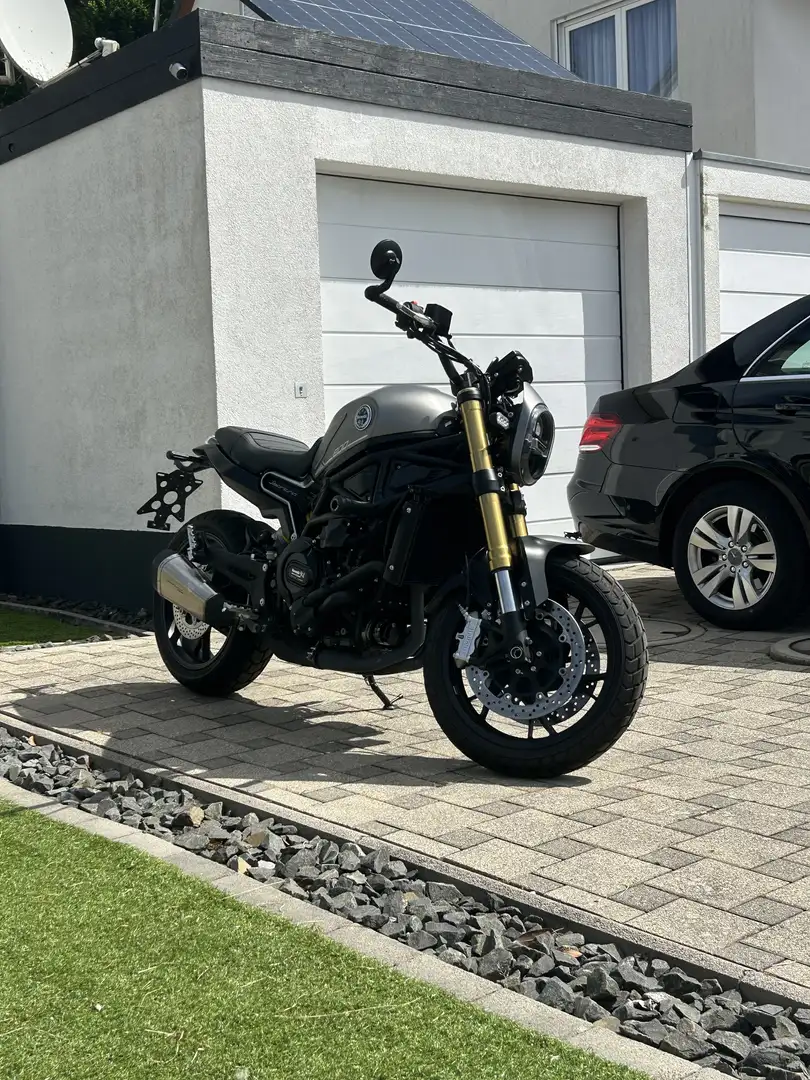Benelli Leoncino 800 Gris - 1