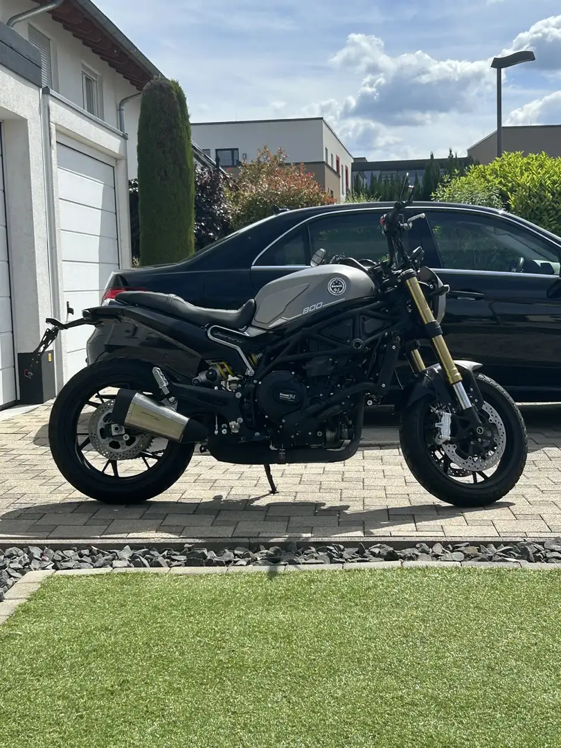 Benelli Leoncino 800 Gris - 2