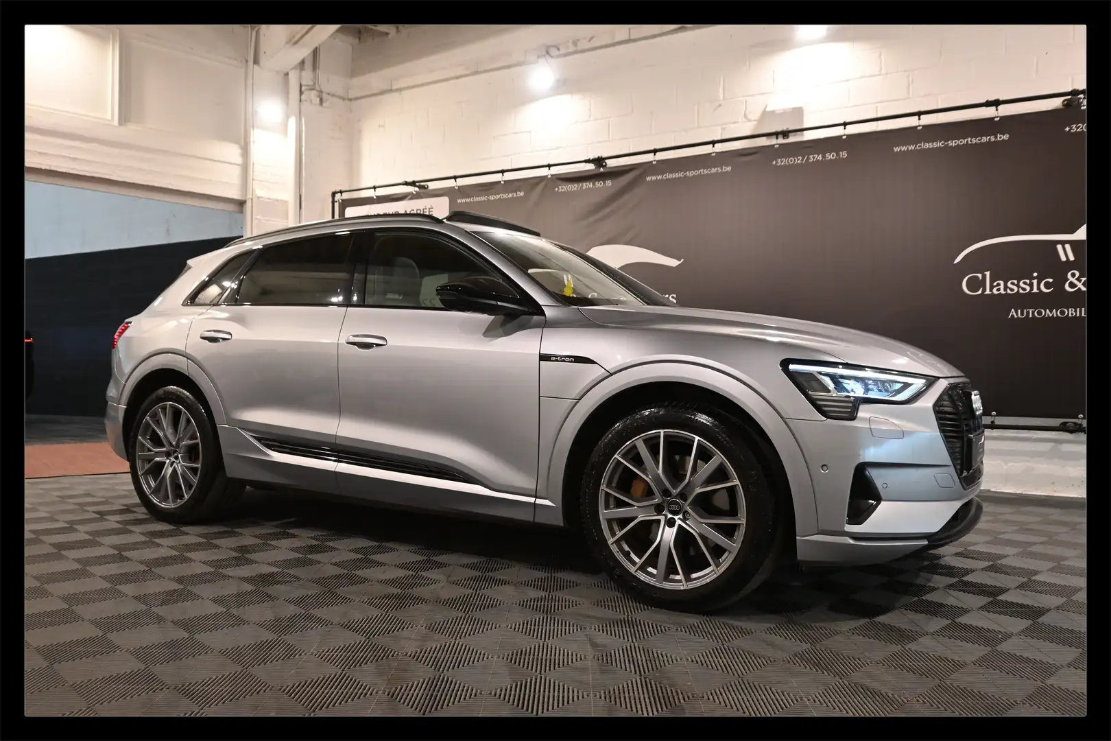 Audi e-tron 75 kWh 50 Quattro  / DISTRONIC / CAMERA 360 / PANO Argent - 1
