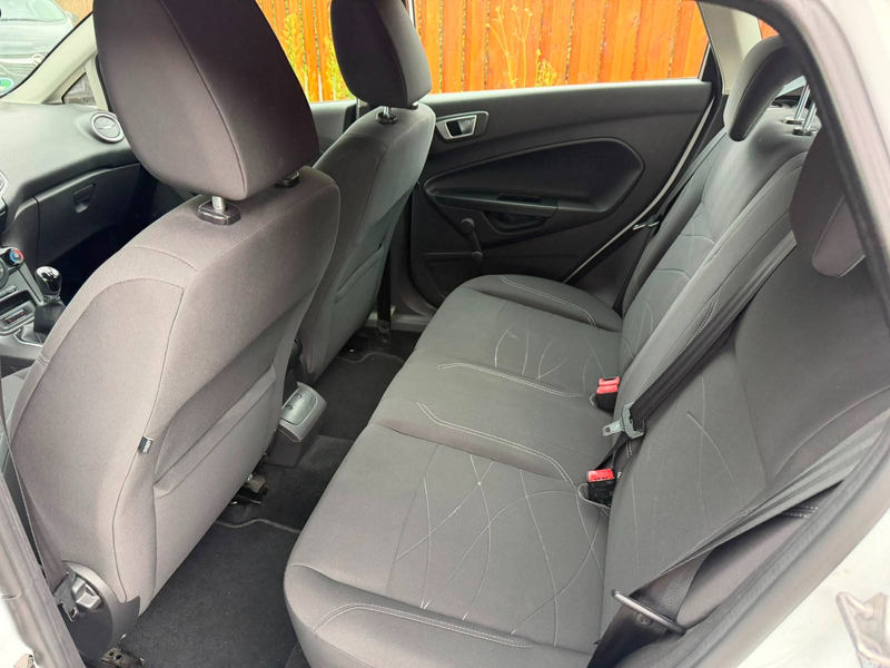 Ford Fiesta Sync Edition Tüv Neu Zahnriemen Neu — photo 14