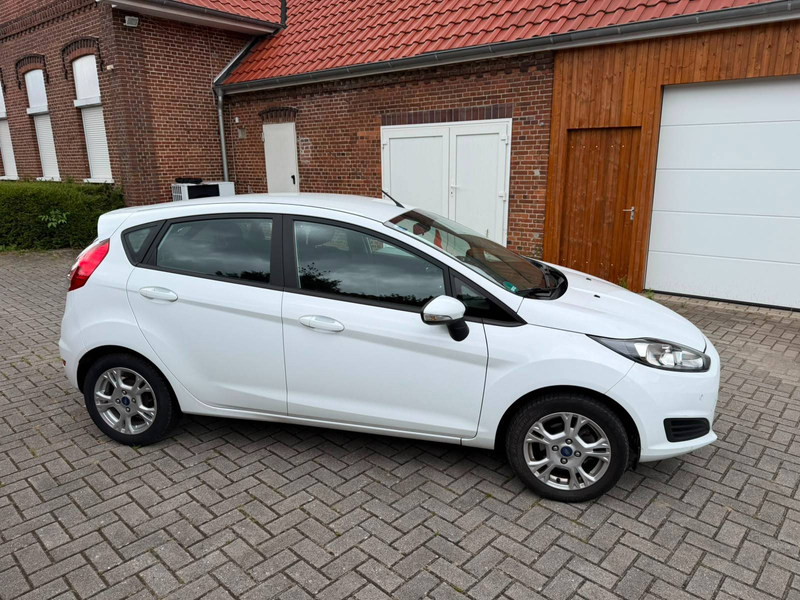 Ford Fiesta Sync Edition Tüv Neu Zahnriemen Neu — photo 10