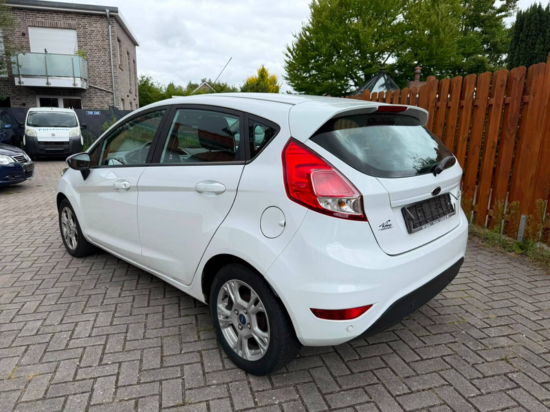 Ford Fiesta Sync Edition Tüv Neu Zahnriemen Neu — photo 6