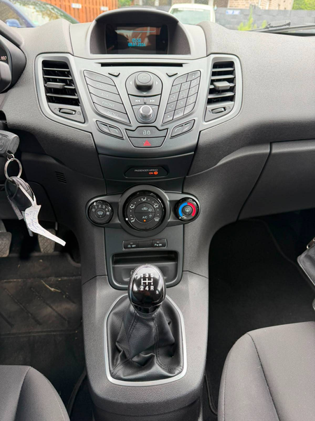 Ford Fiesta Sync Edition Tüv Neu Zahnriemen Neu — photo 16