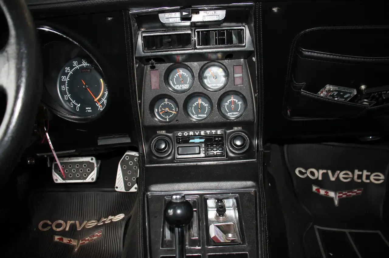 Corvette C3 Stingray Targa 5.7 V8, foto 9