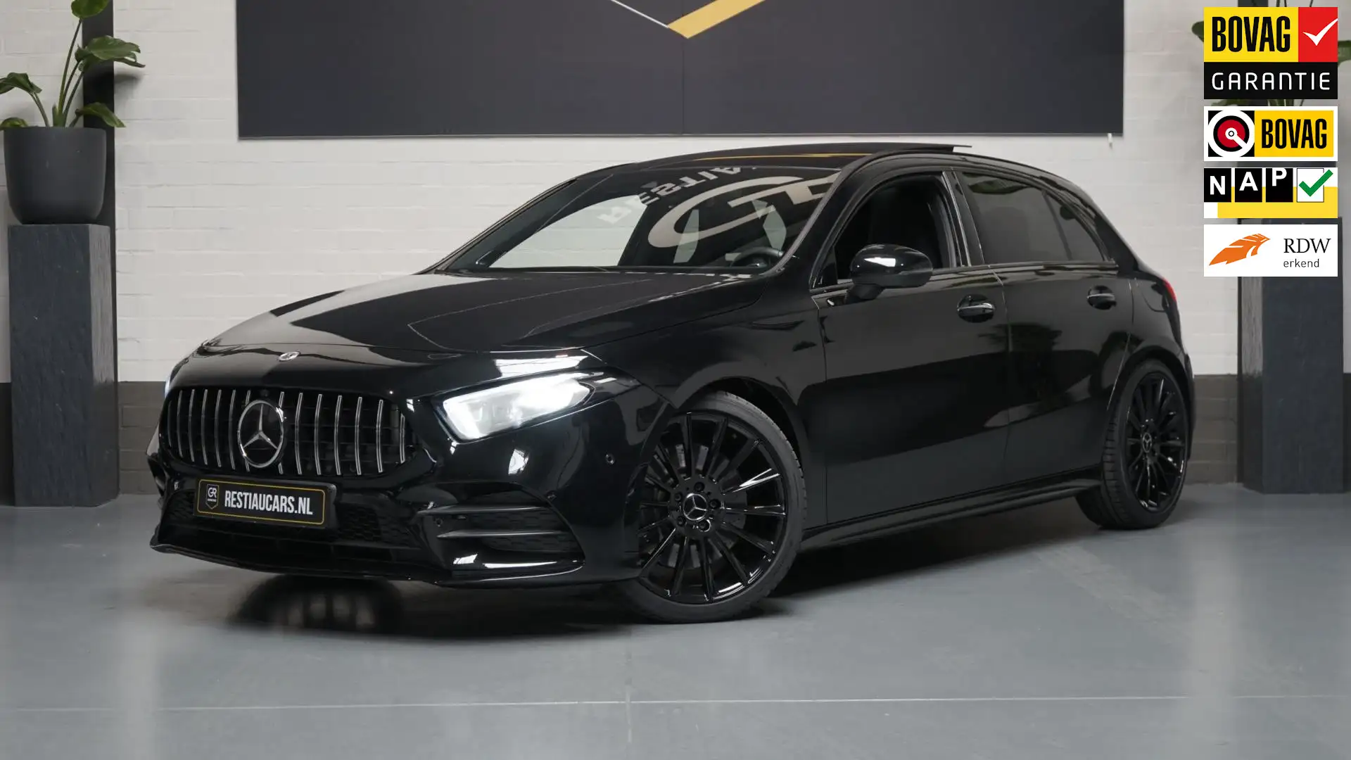 Mercedes-Benz A 250 A250 AMG 4MATIC 360CAMERA-ACC-AMBIANCE-BURMESTER-C Zwart - 1