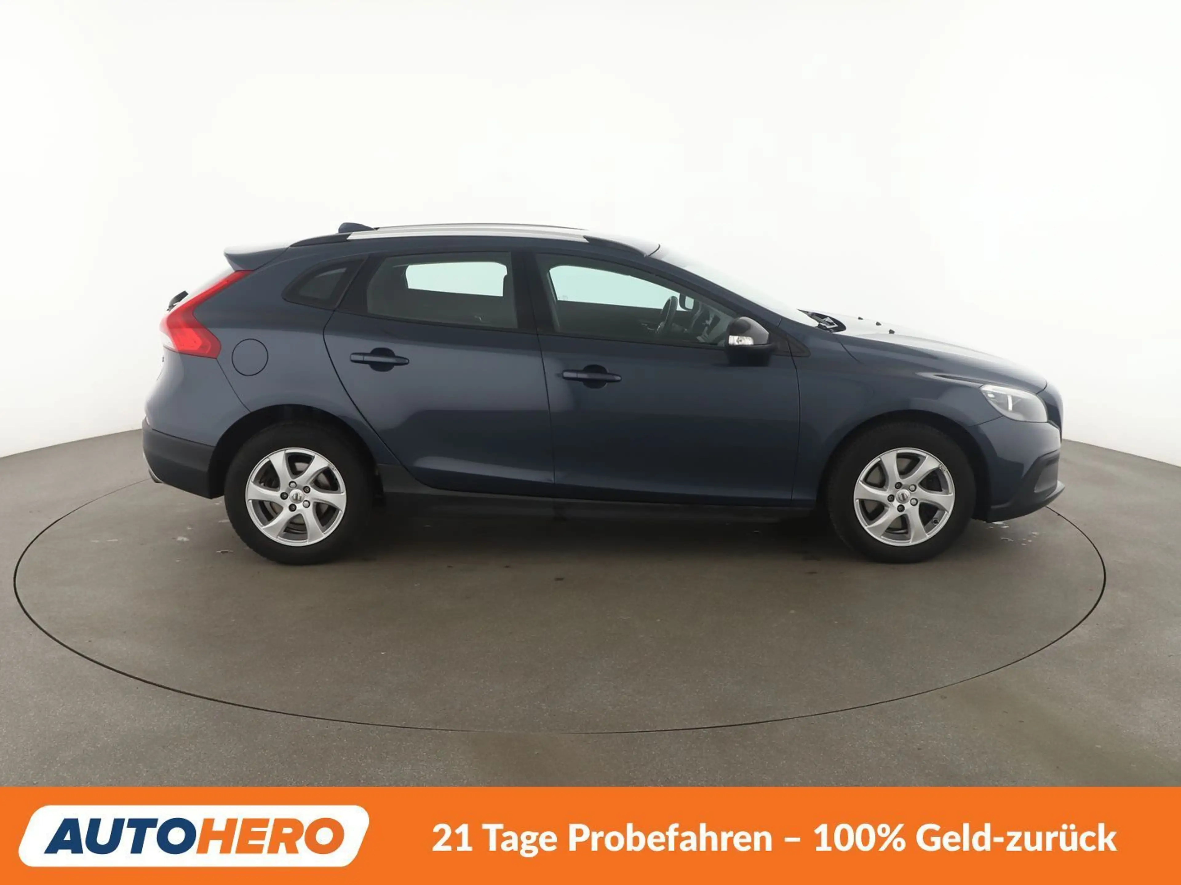 Volvo V40 Cross Country 2.0 T3*TEMPO*LIMITER*PDC — photo 7