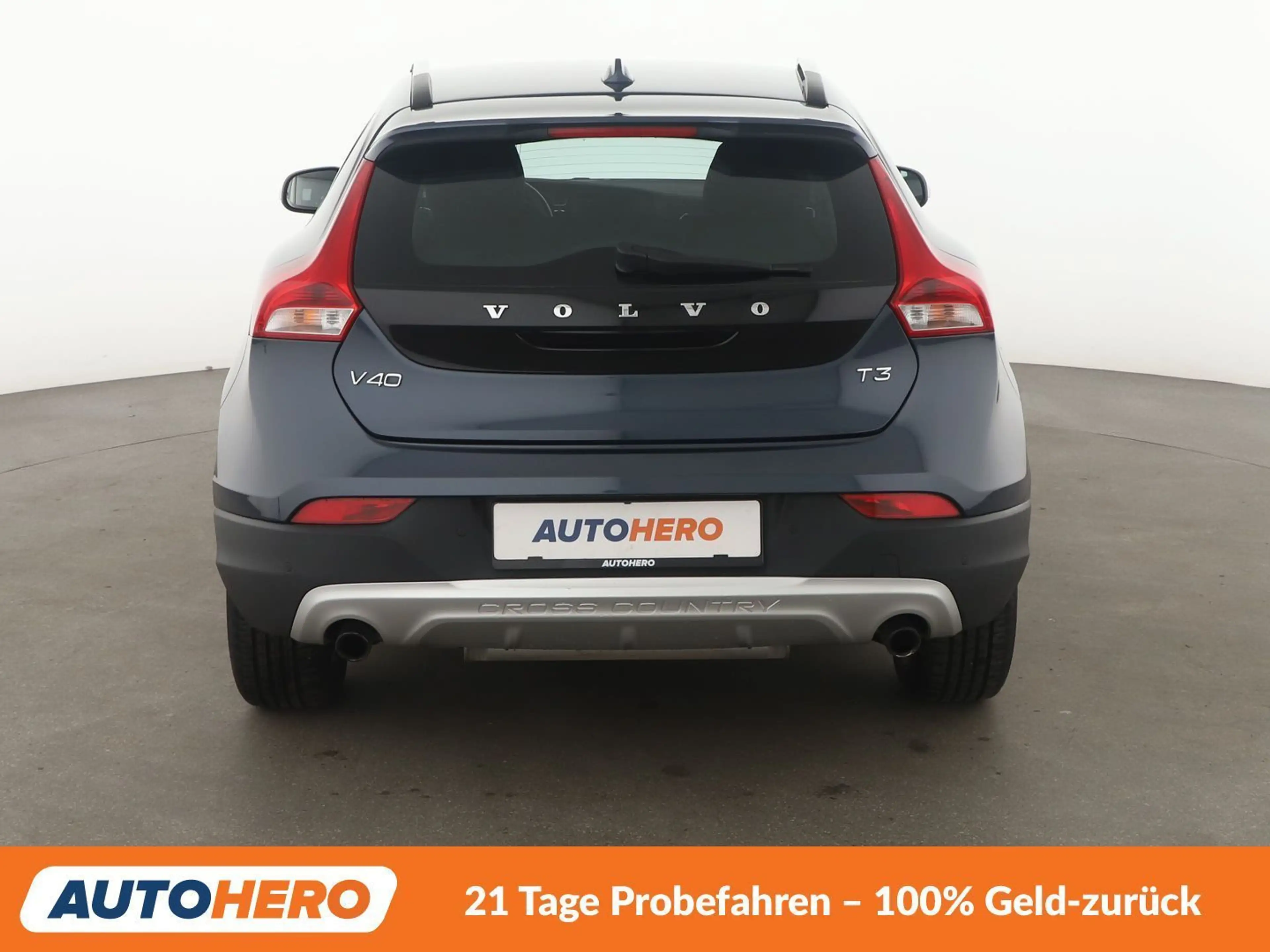 Volvo V40 Cross Country 2.0 T3*TEMPO*LIMITER*PDC — photo 5