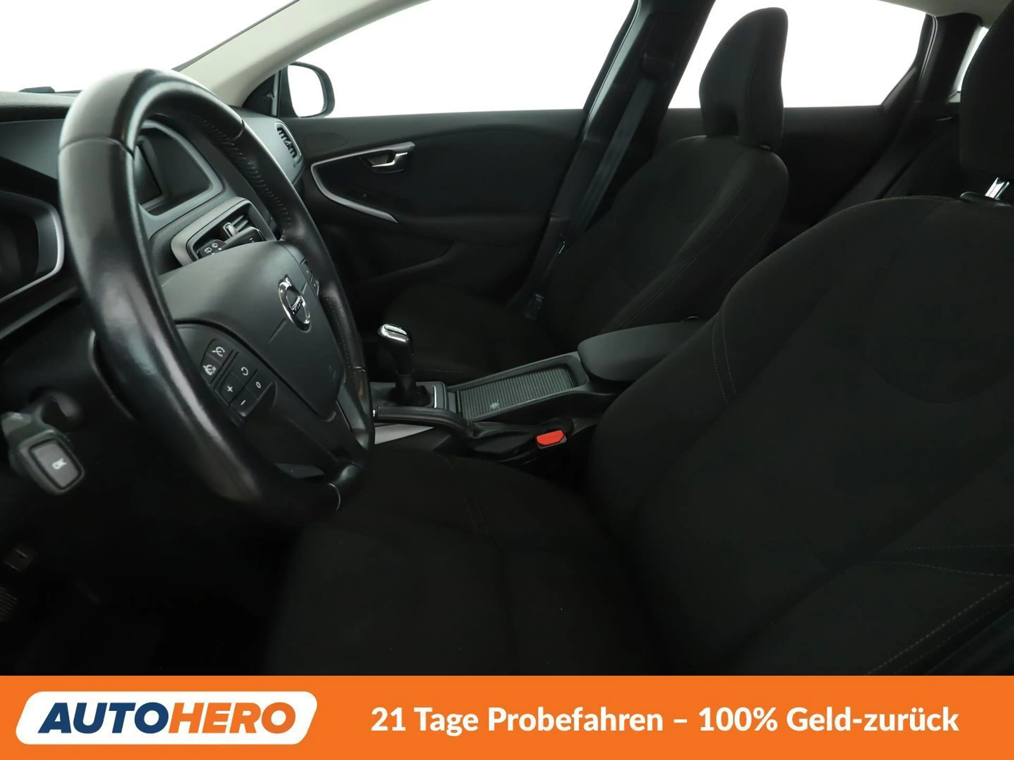 Volvo V40 Cross Country 2.0 T3*TEMPO*LIMITER*PDC — photo 10