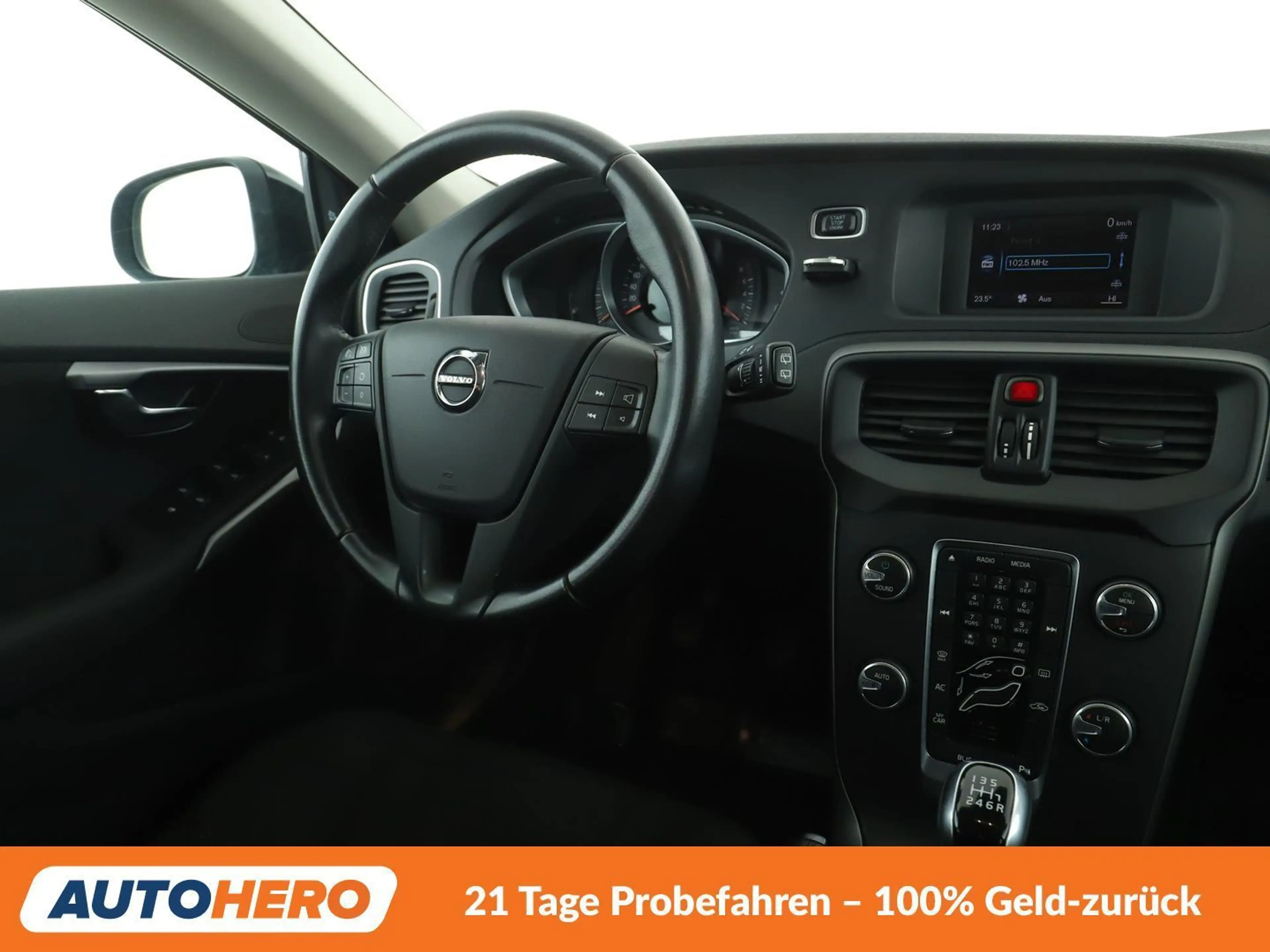 Volvo V40 Cross Country 2.0 T3*TEMPO*LIMITER*PDC — photo 13