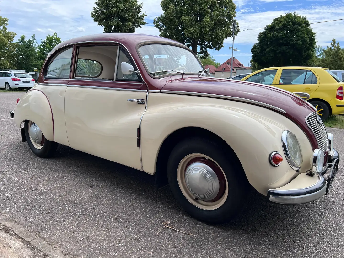 Oldtimer IFA IFA  F9 Beige - 2