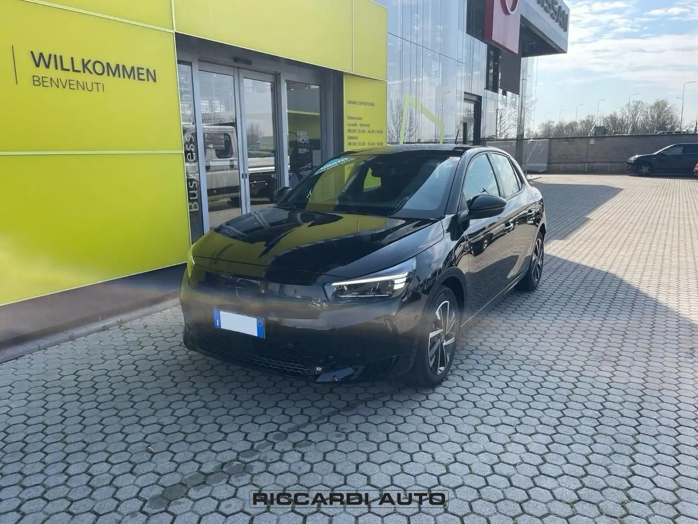 Opel Corsa 6ª serie 1.2 100 CV aut. GS Zwart - 1
