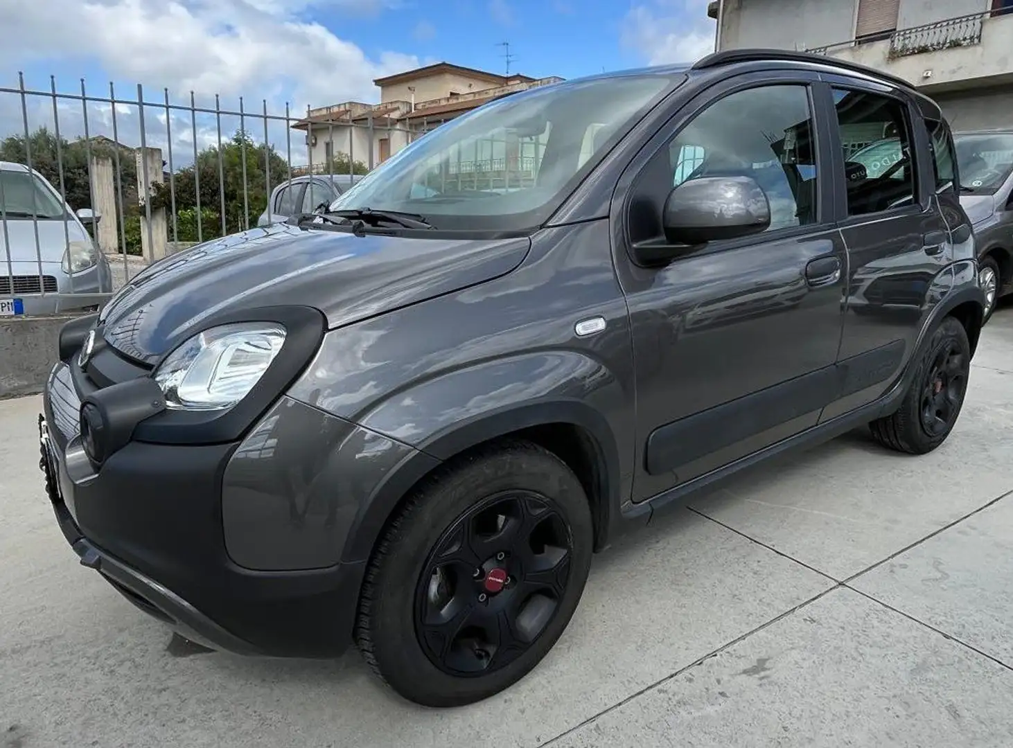 Fiat Panda 1.0 HIBRID CROSS Gris - 2