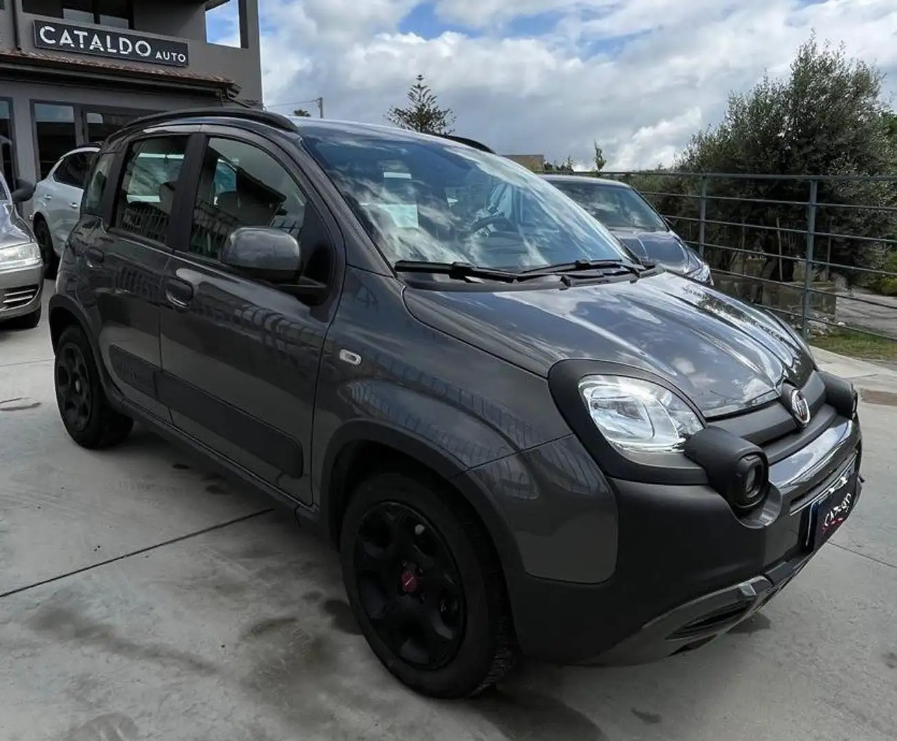 Fiat Panda 1.0 HIBRID CROSS Gris - 1