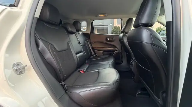 Jeep Compass view 12