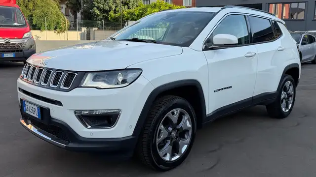 Jeep Compass view 3