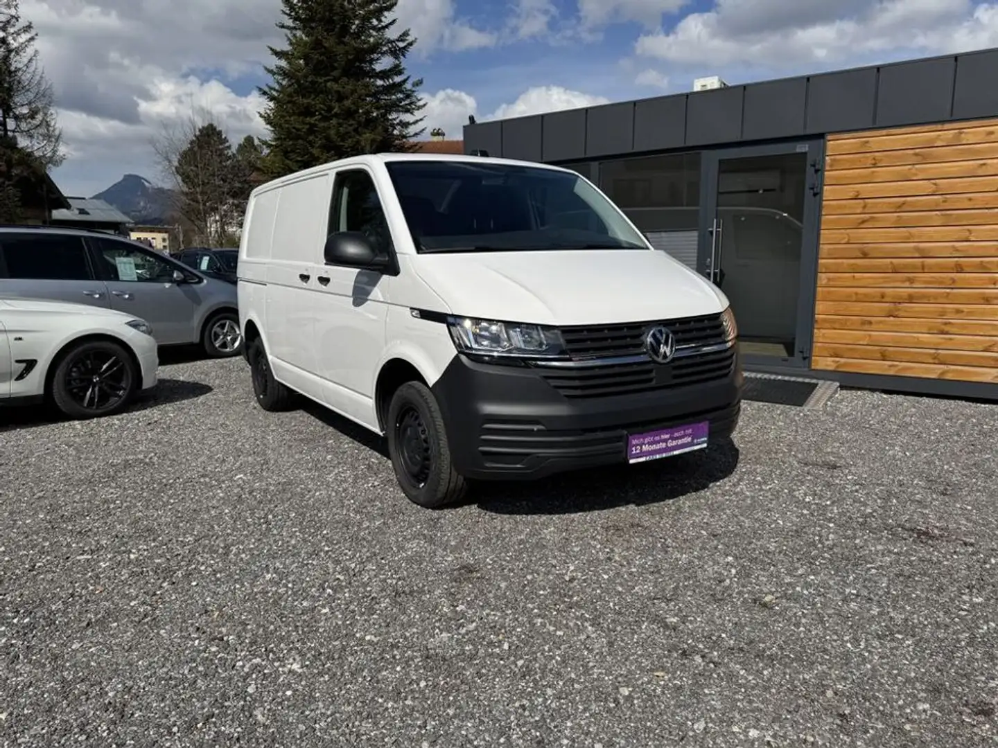 Volkswagen T6.1 Transporter 2,0 TDI 4Motion Kastenwagen CARPLAY/RHK/AHK Weiß - 1