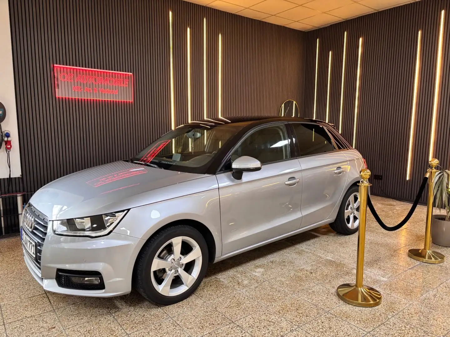 Audi A1 Sportback sport Silber - 1