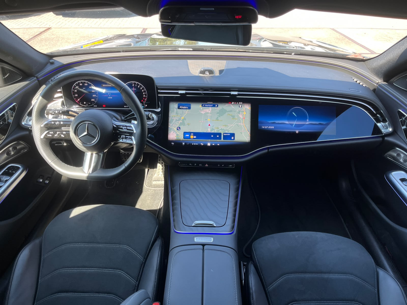 Mercedes-Benz E 300 Estate e Exclusive Line — photo 2