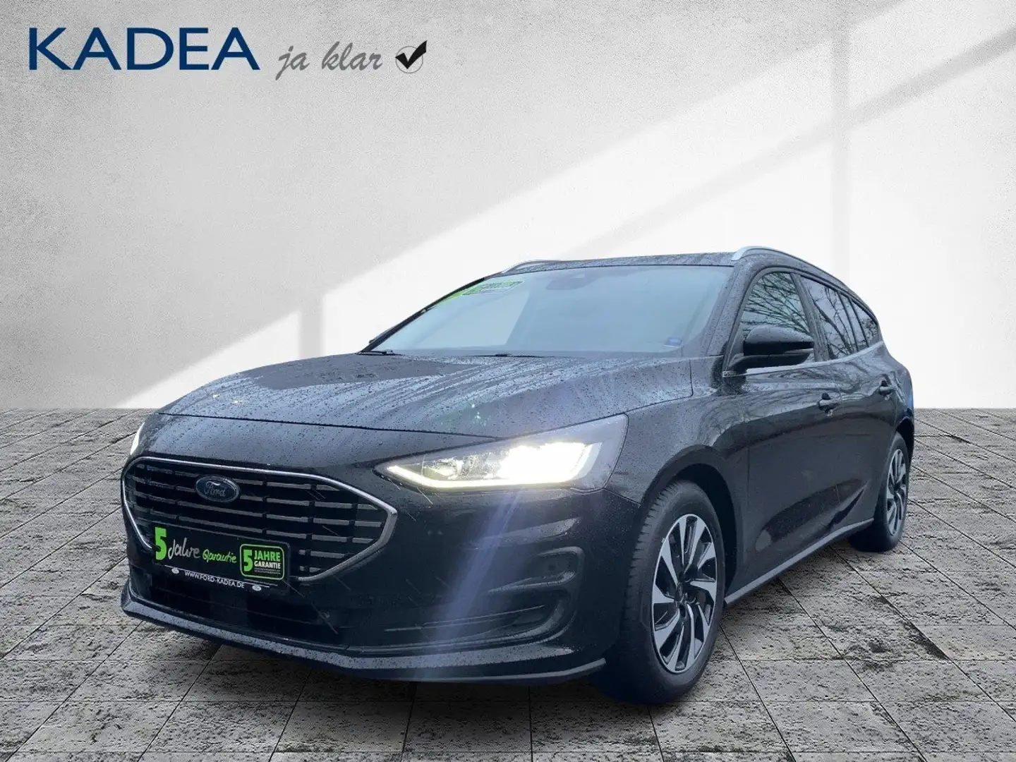 Ford Focus Turnier 1.5 EcoBlue Titanium Edition ACC Schwarz - 2