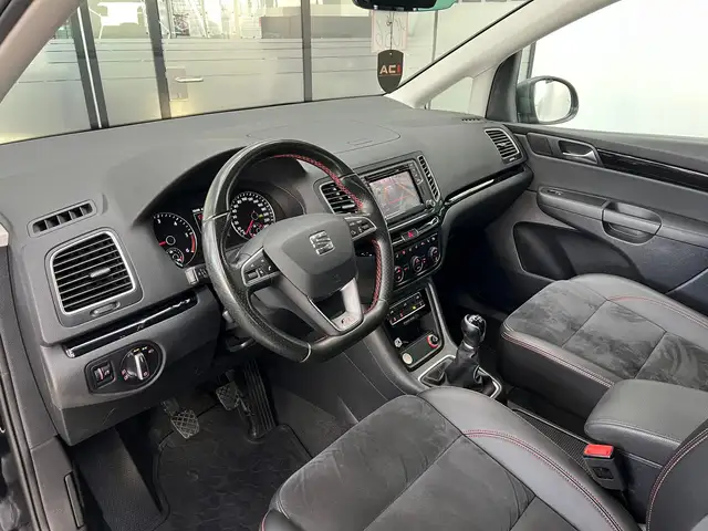 SEAT Alhambra view 12