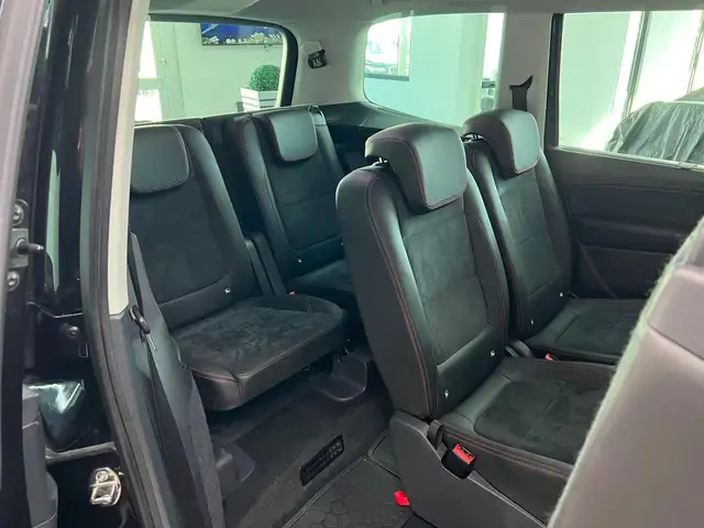 SEAT Alhambra view 22