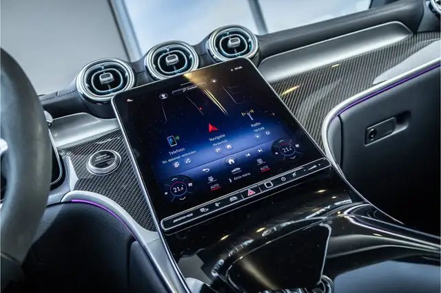 Mercedes-Benz GLC view 15