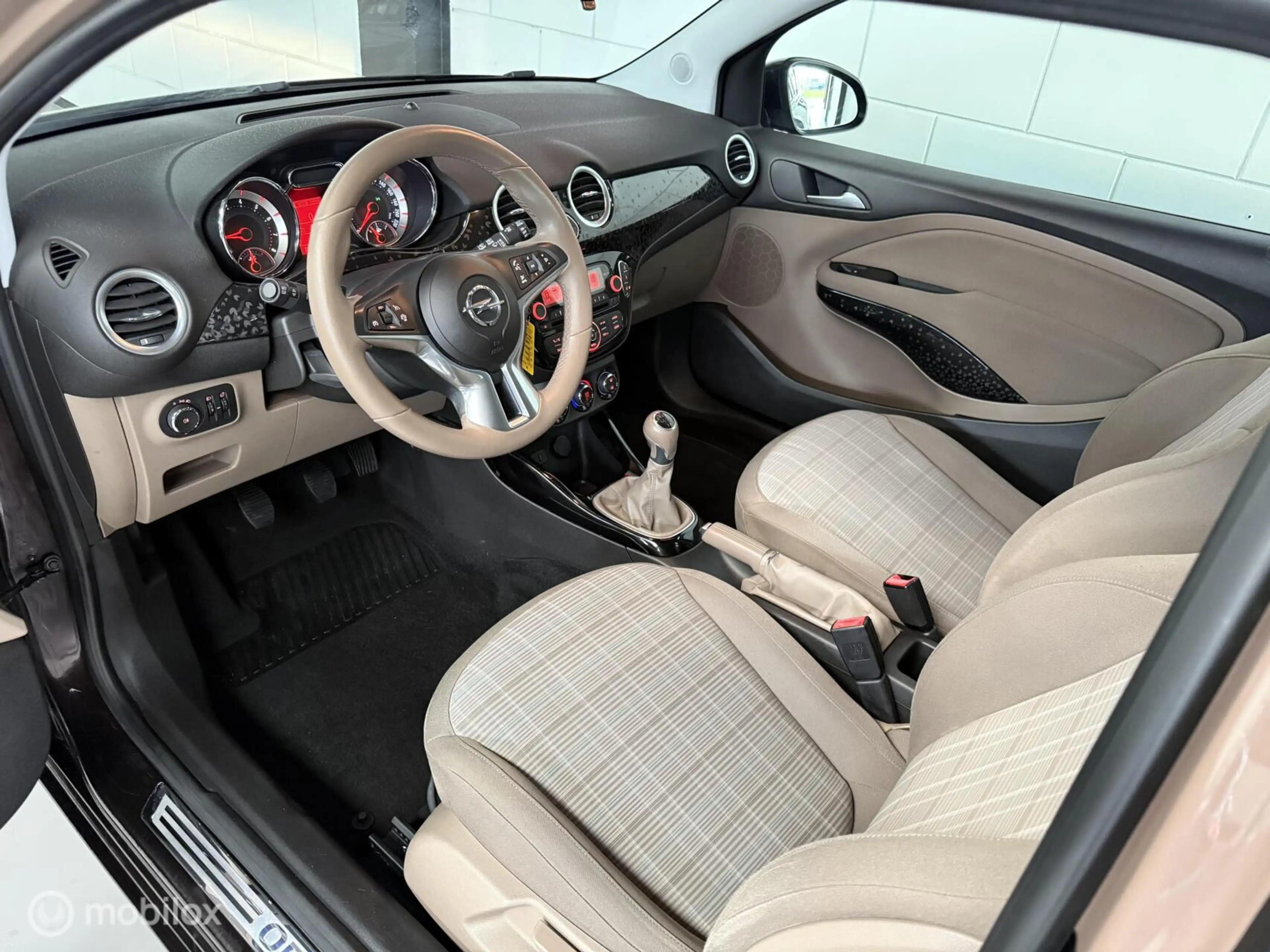 Opel Adam 1.2 /Panoramadak/Uniek kleur combinatie/1e eign/TO — photo 11