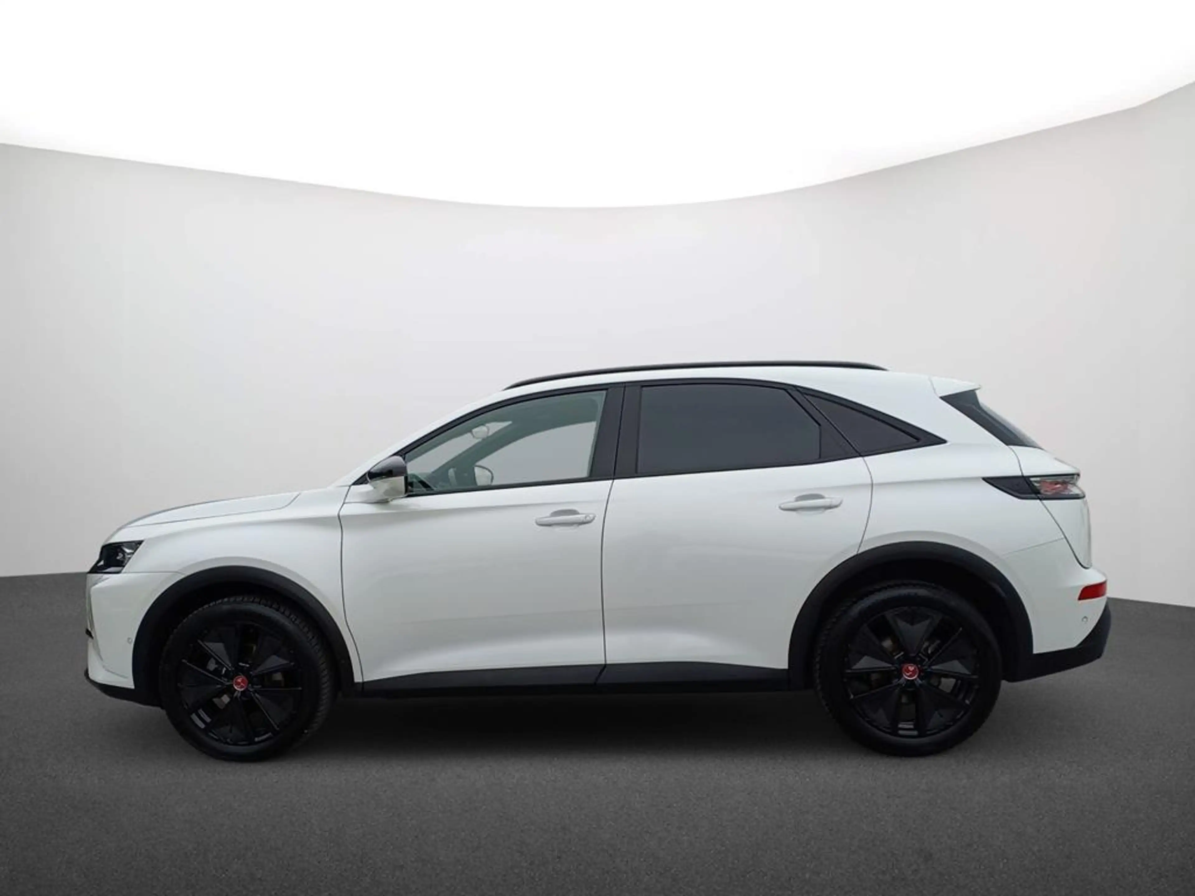 DS Automobiles DS 7 Crossback DS 7 PERFORMANCE LINE + BlueHDi 130 EAT8 — photo 4
