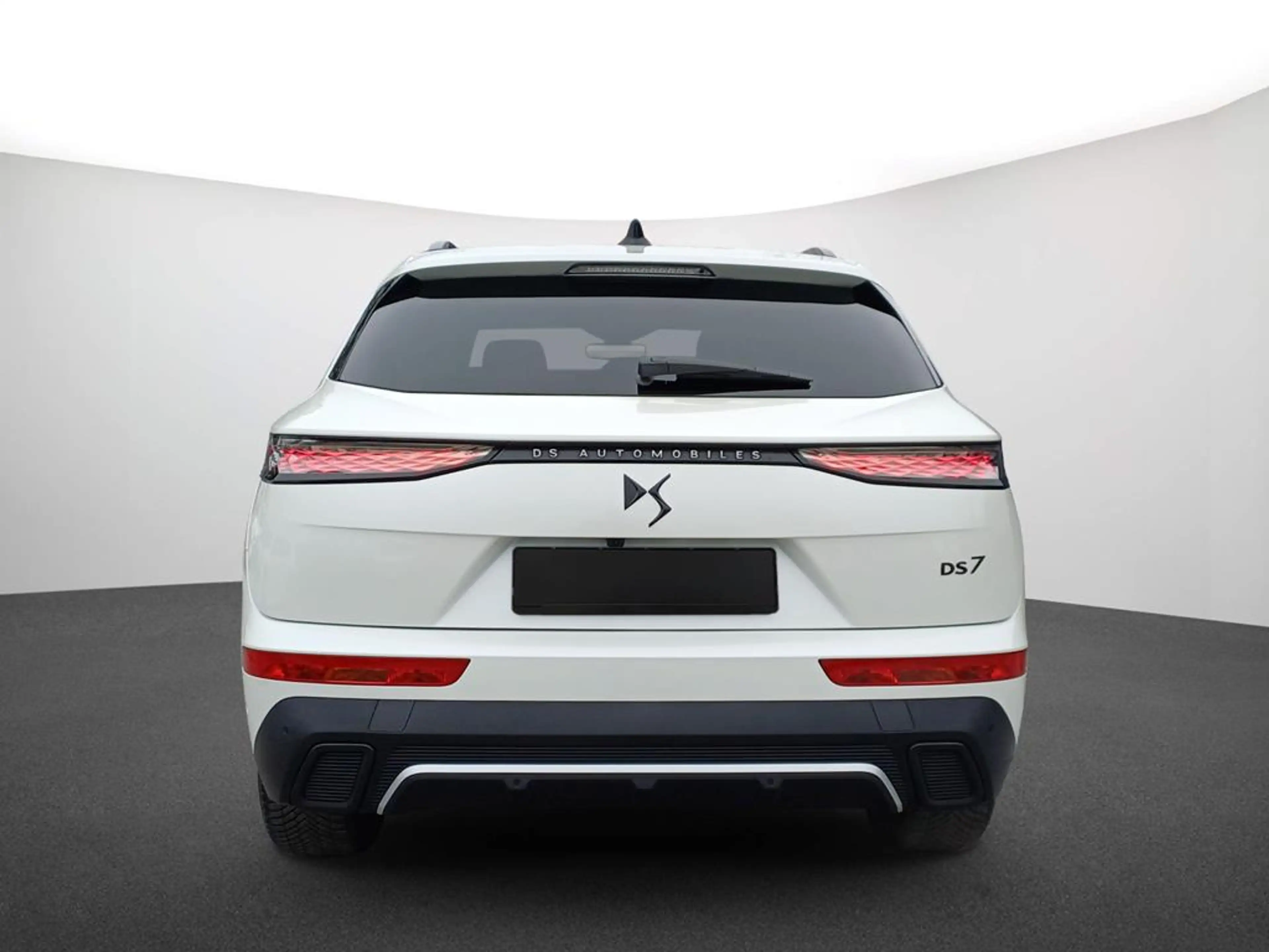DS Automobiles DS 7 Crossback DS 7 PERFORMANCE LINE + BlueHDi 130 EAT8 — photo 3