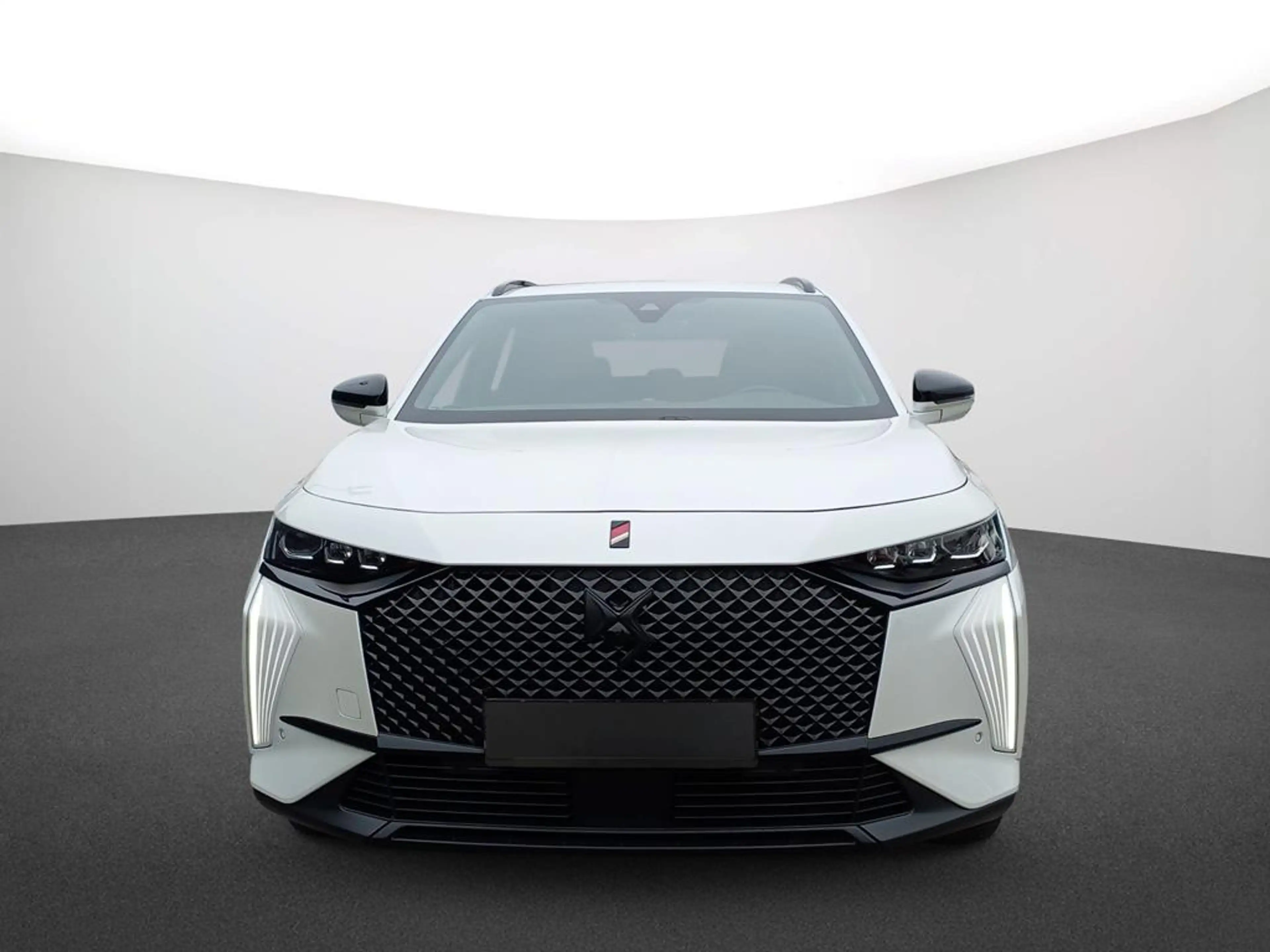 DS Automobiles DS 7 Crossback DS 7 PERFORMANCE LINE + BlueHDi 130 EAT8 — photo 2