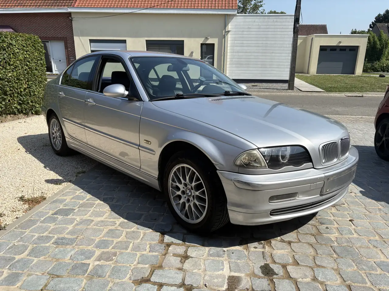BMW 320i Sport Edition //SOLD!! VENDUE !! VERKOCHT!!, foto 1