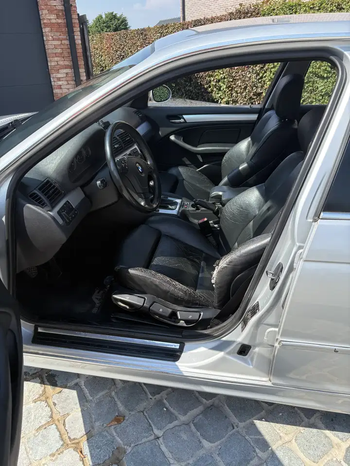 BMW 320i Sport Edition //SOLD!! VENDUE !! VERKOCHT!!, foto 7