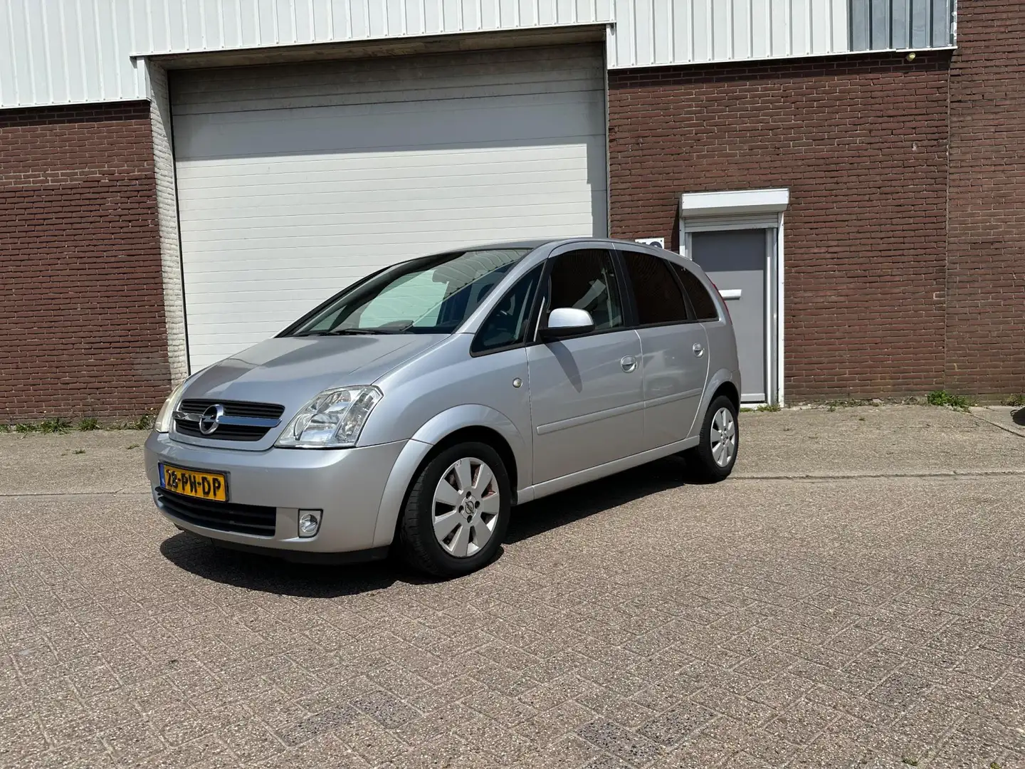 Opel Meriva 1.6-16V Cosmo | Airco | Cruisecontrol | Lage Kilom Gris - 1