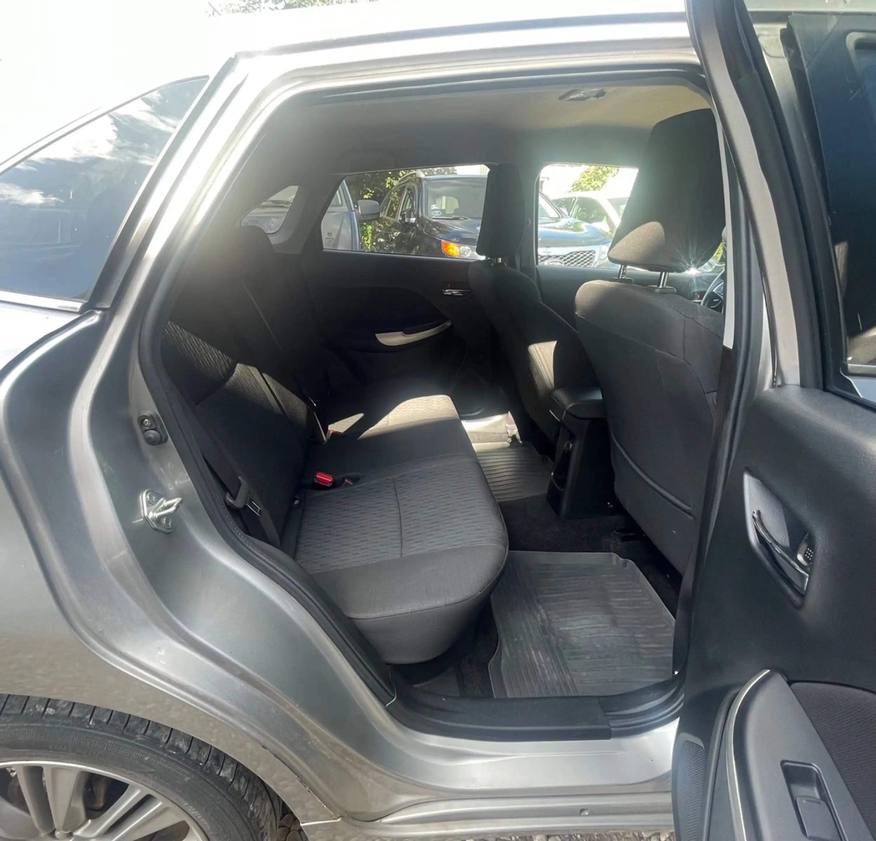Suzuki Baleno *1.HAND*SCHECKHEFT*TÜV*SR+WR*KLIMA*KAMERA* — photo 11