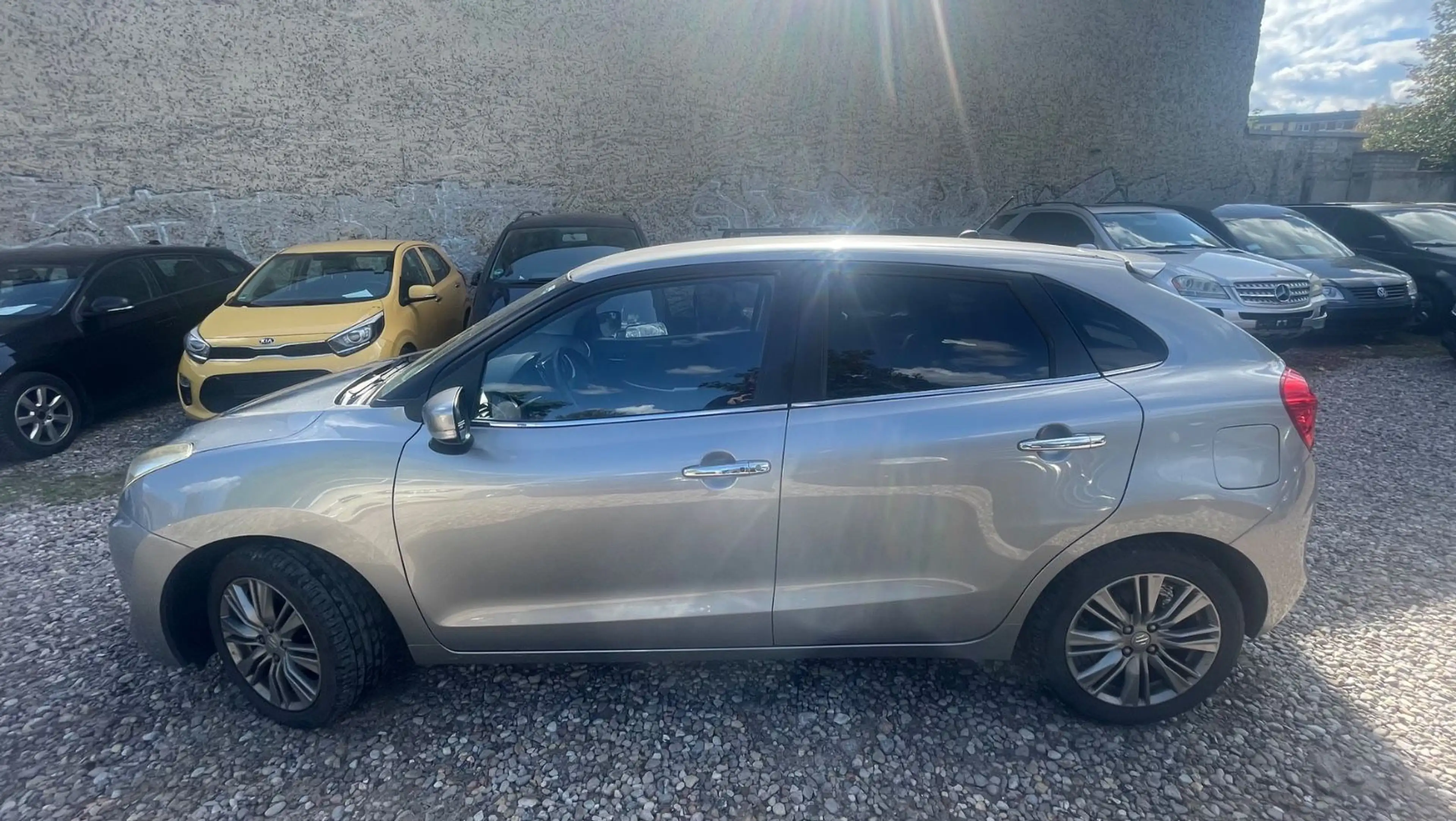 Suzuki Baleno *1.HAND*SCHECKHEFT*TÜV*SR+WR*KLIMA*KAMERA* — photo 2